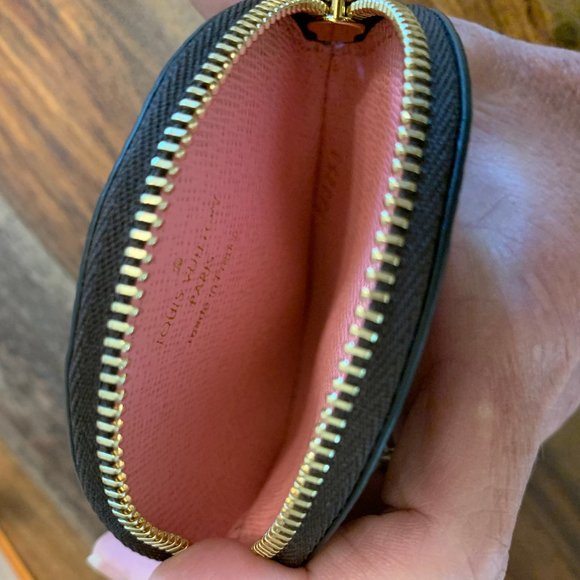 LOUIS VUITTON Vivienne Swing Round Coin Purse - Picture 8 of 8